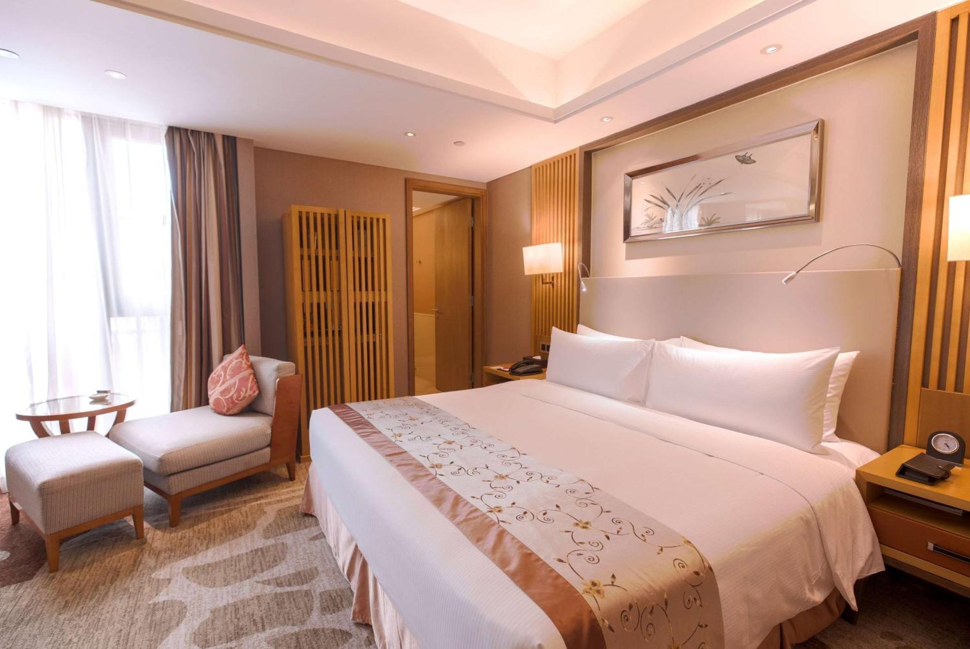Hotel Ramada Plaza By Wyndham Fuzhou South Exteriér fotografie